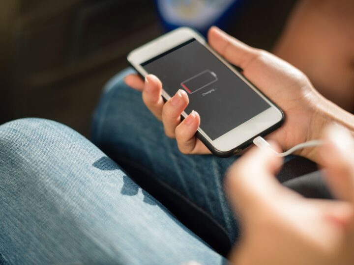 Bateria w telefonie – kiedy należy ją wymienić?