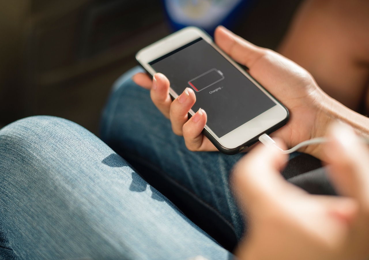 Bateria w telefonie – kiedy należy ją wymienić?